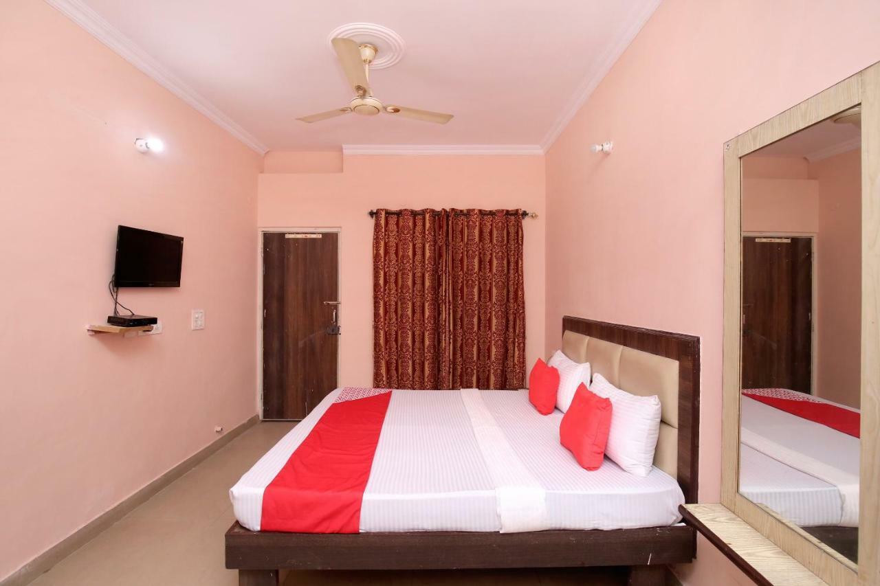 Oyo 24423 Hotel Royal Sohana ภายนอก รูปภาพ